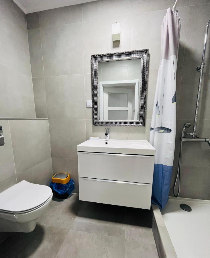 Comfy Guest Apartment Varsavia Esterno foto