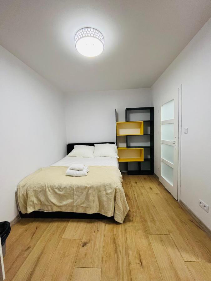 Comfy Guest Apartment Varsavia Esterno foto