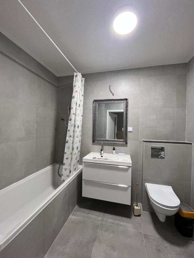 Comfy Guest Apartment Varsavia Esterno foto