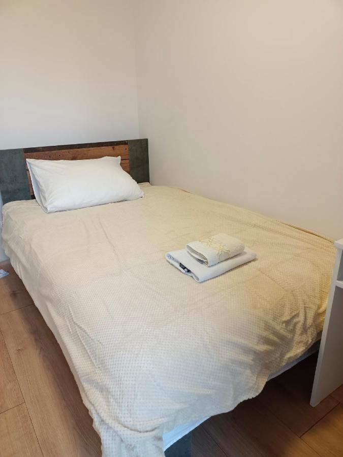 Comfy Guest Apartment Varsavia Esterno foto